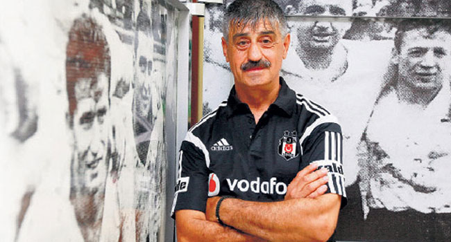 Besiktas In Yasayan Efsanesi Sureyya Soner